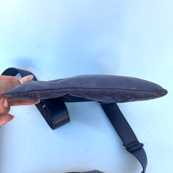 M0851 Leather Blue Crossbody Bag Medium Purse Practical Travel - Picture 7 of 11